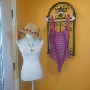 NWT, Stile Bodysuit